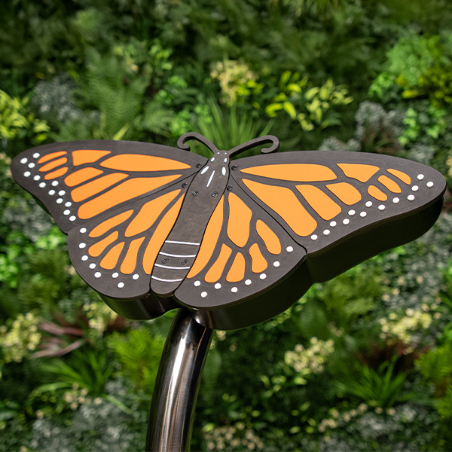 Der Schmetterling, eine musikalische Skulptur im Freien