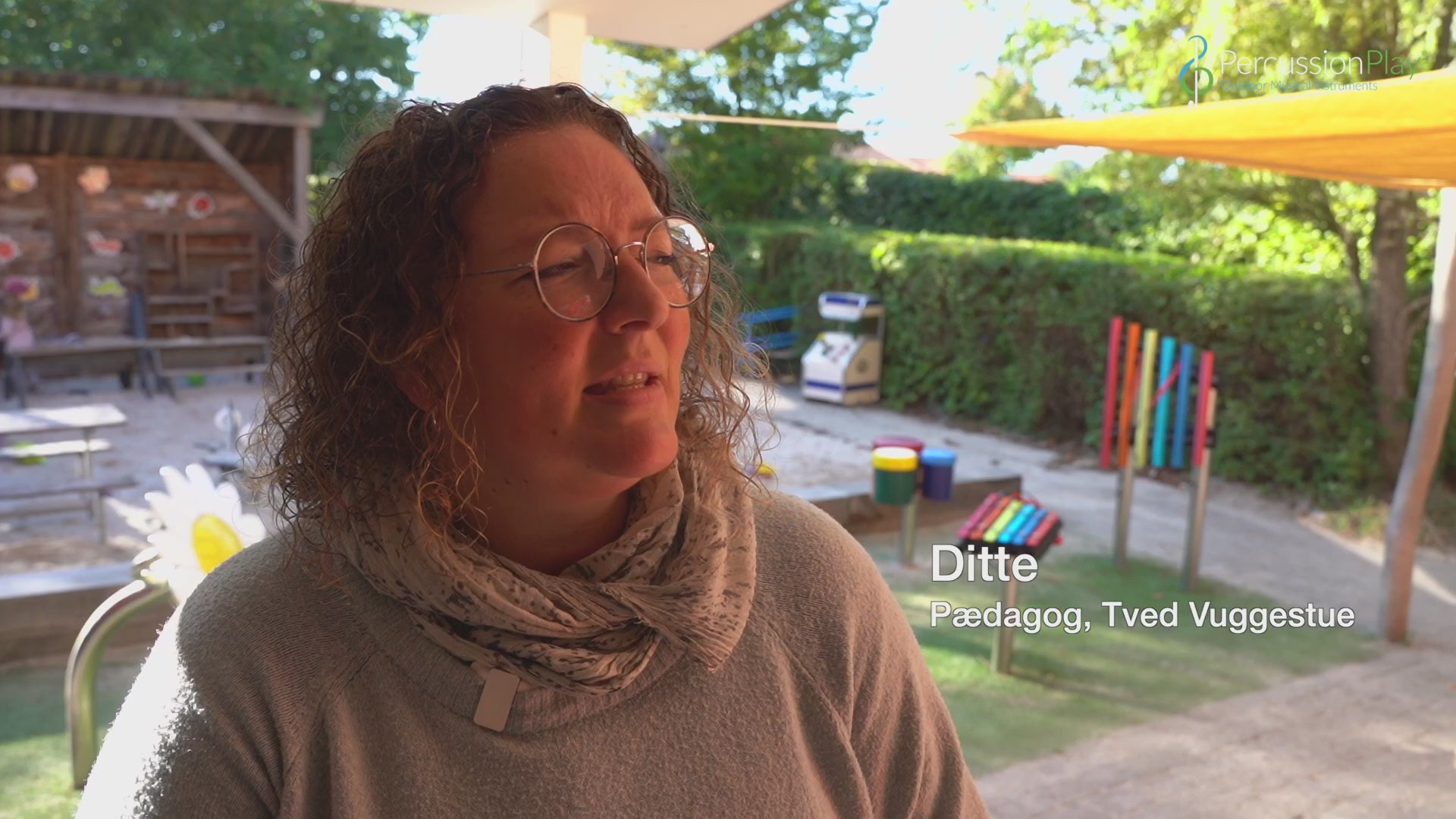 Laden Sie das Video: 